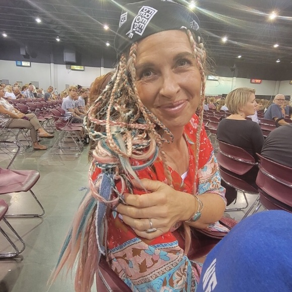 Meet your Posher, Inger - Picture 9 of 9